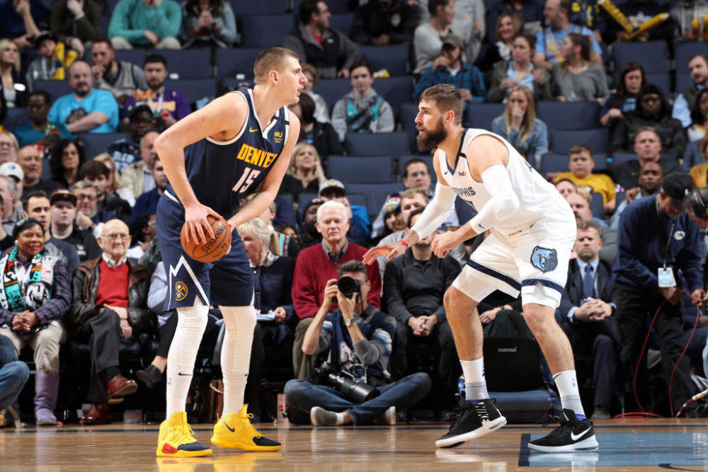 包含瓦兰丘纳斯连轰+帮鹈鹕擒雄鹿,取得两连胜的词条 包含瓦兰丘纳斯连轰+帮鹈鹕擒雄鹿,取得两连胜的词条