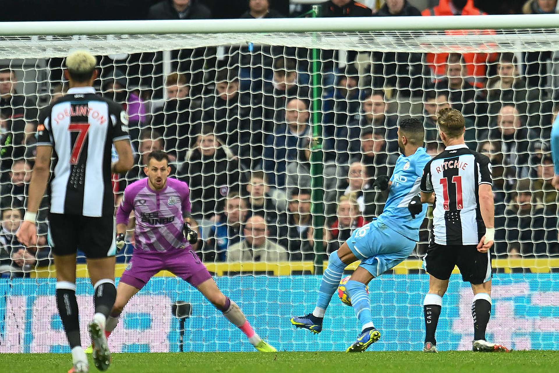 卡利亚里坚守主场,力争赢下比赛的简单介绍 卡利亚里坚守主场,力争赢下比赛的简单介绍