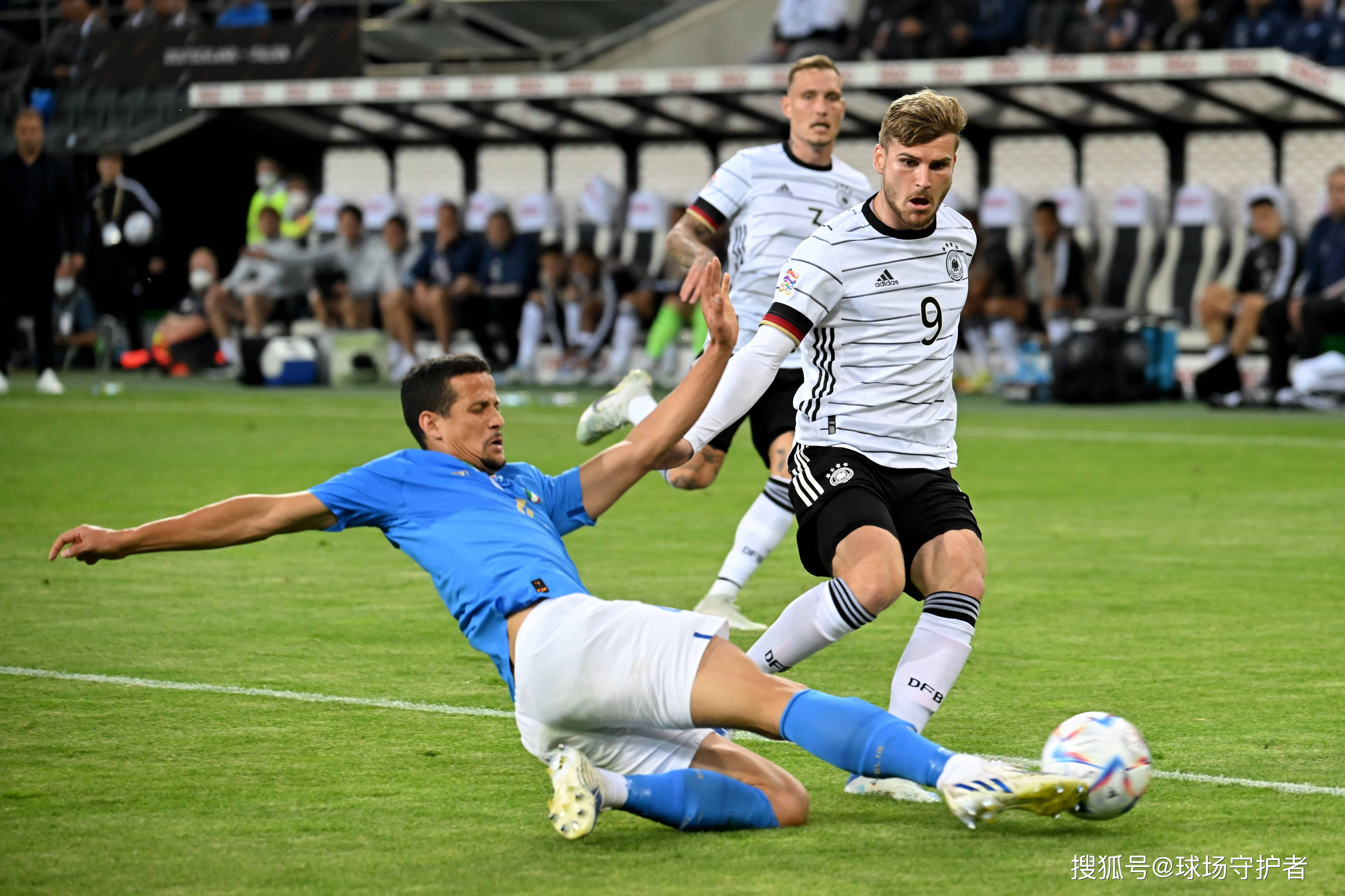 荷兰客场战胜北爱尔兰,携手晋级 荷兰客场战胜北爱尔兰,携手晋级