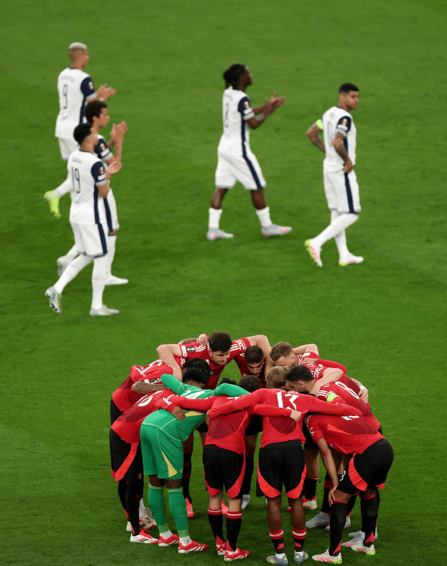 开云官网-欧洲联赛顶级球队对决,谁能笑到最后?