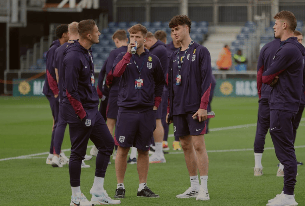 捷克队在友谊赛中遭遇困境,寻求突破的简单介绍 捷克队在友谊赛中遭遇困境,寻求突破的简单介绍