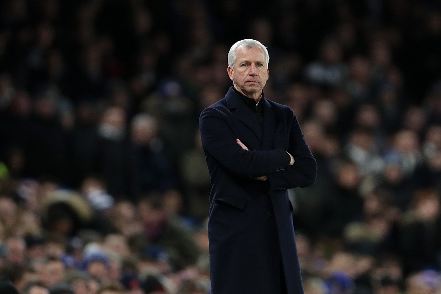 开云体育中国-中东球队教练因战术问题遭到批评