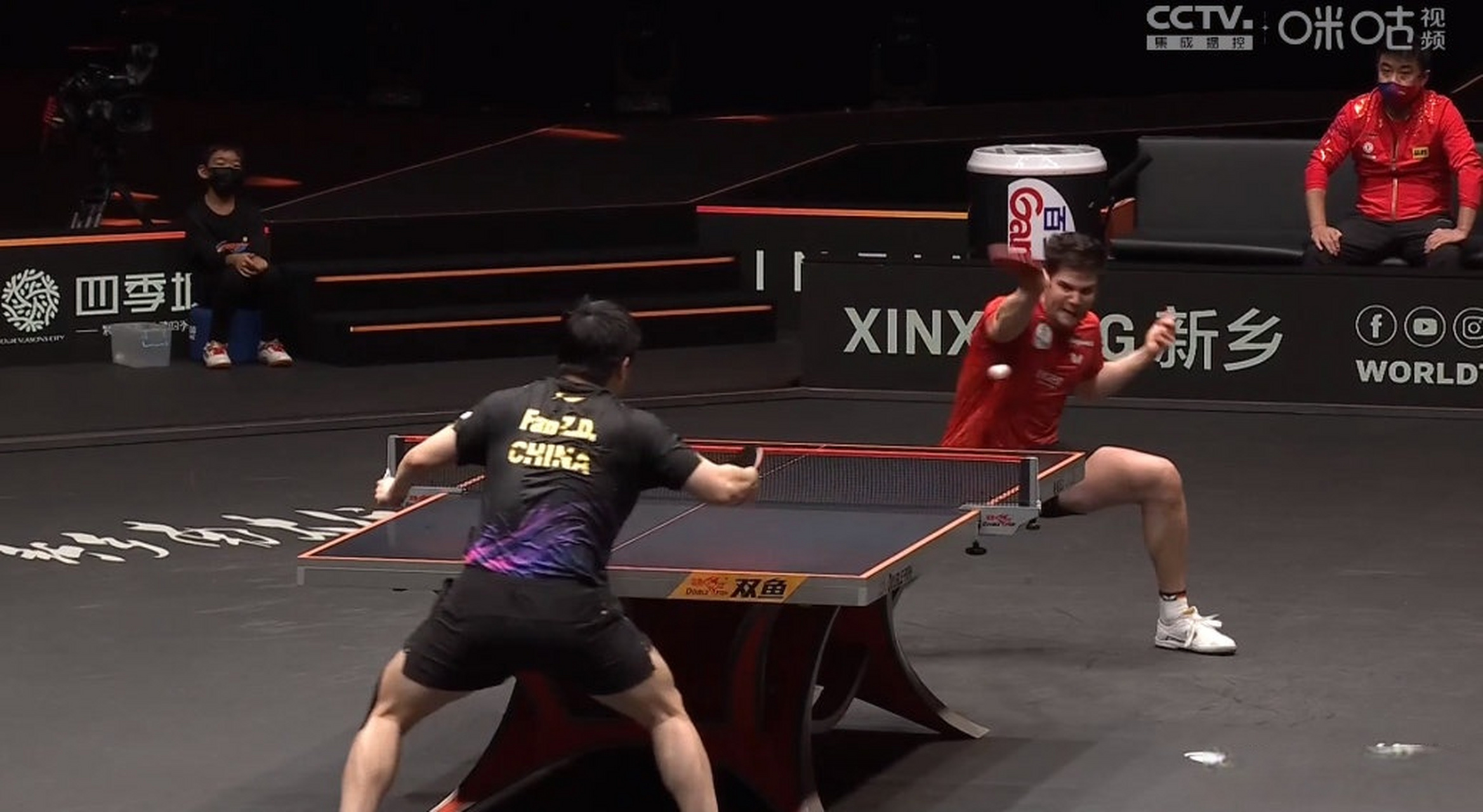 开云体育中国-中国队鏖战韩国队,奥恰洛夫高光表现