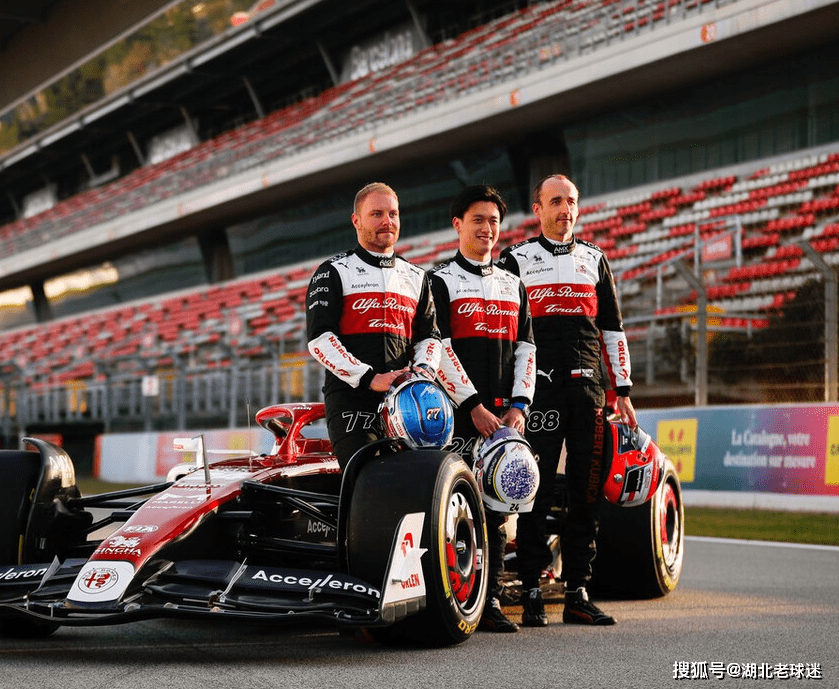 开云体育-威廉姆斯鏖战阿斯顿马丁,汉密尔顿扛起全队