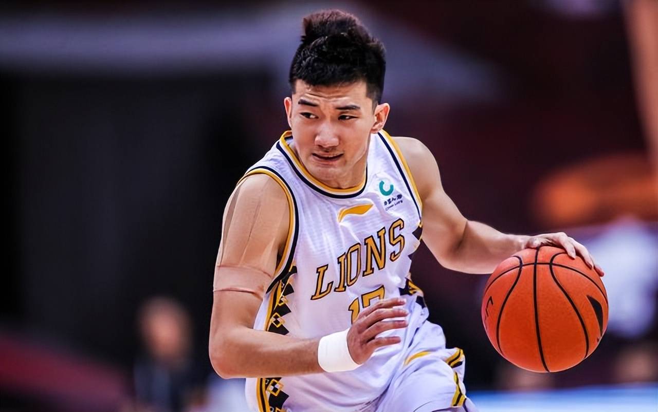 公牛横扫爵士，孙铭徽状态火热