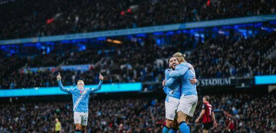 开云APP-曼城前锋阿圭罗破门梅开二度,助球队客场大胜西汉姆联