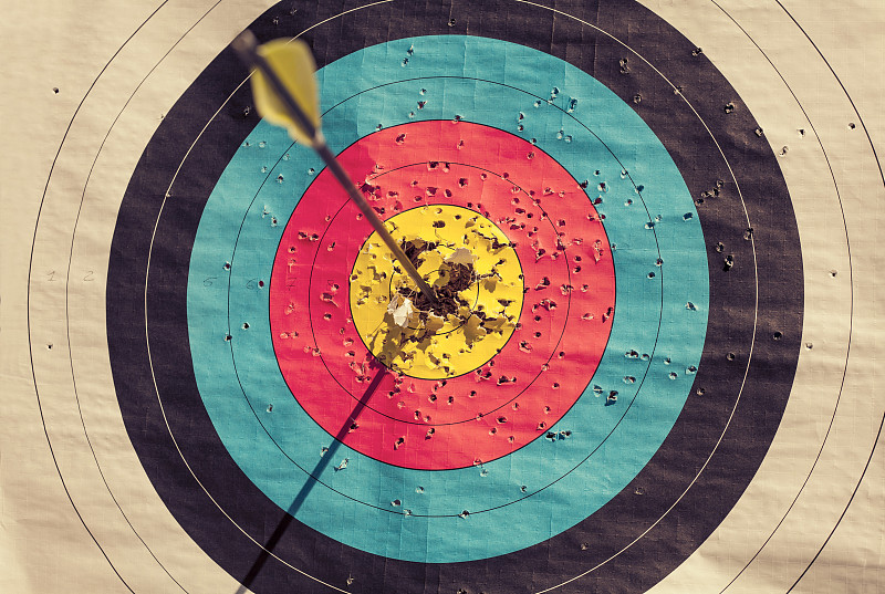 开云APP-射击冠军精准如神,一箭射中靶心