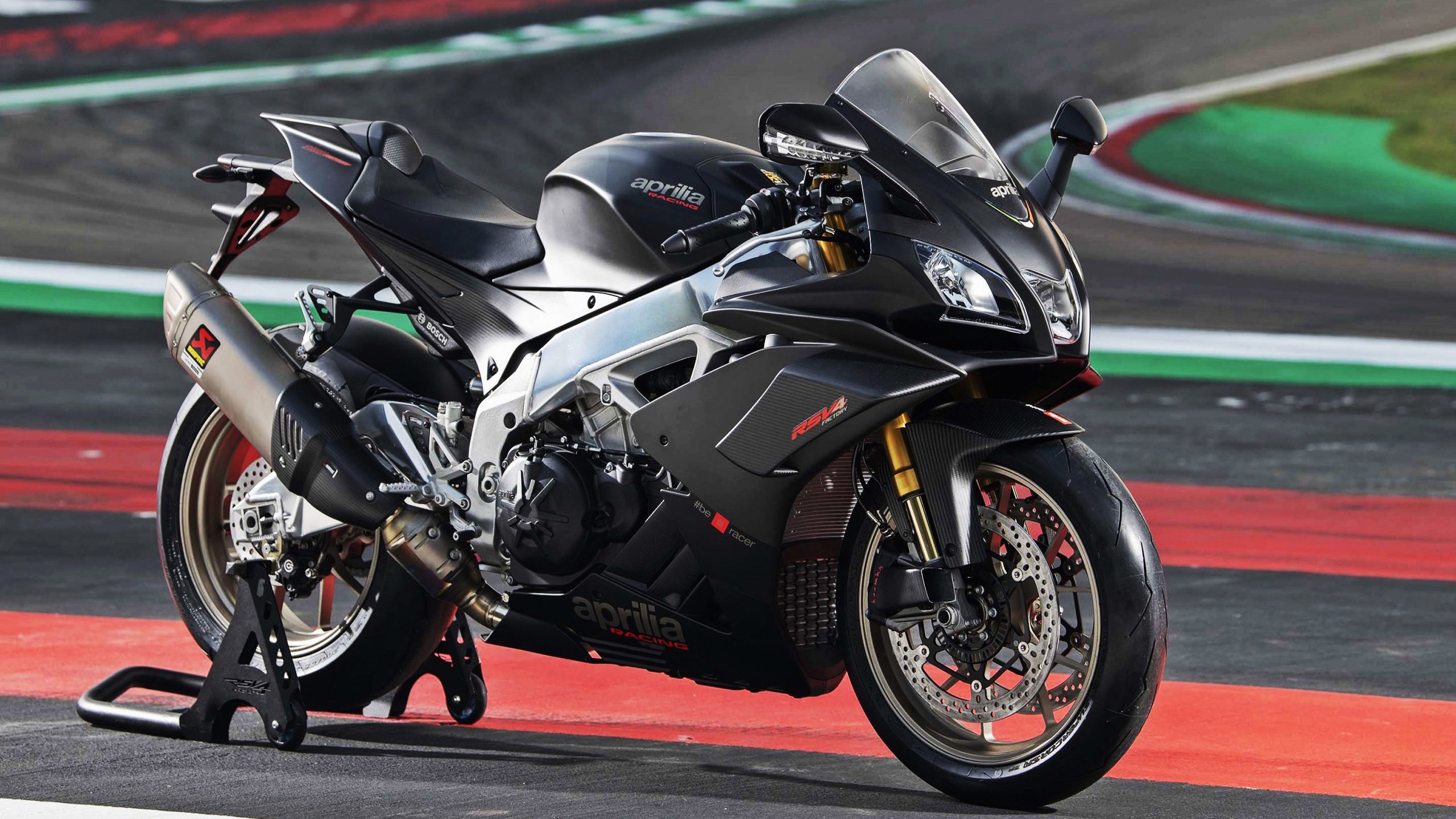 库里奇兵天降!当NBA关键先生踏平CBA雄鹿主场