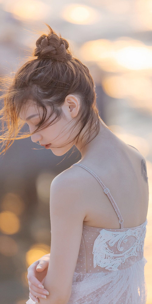 开云平台-钢琴家与鼓手，当两种节奏掌控足球的呼吸