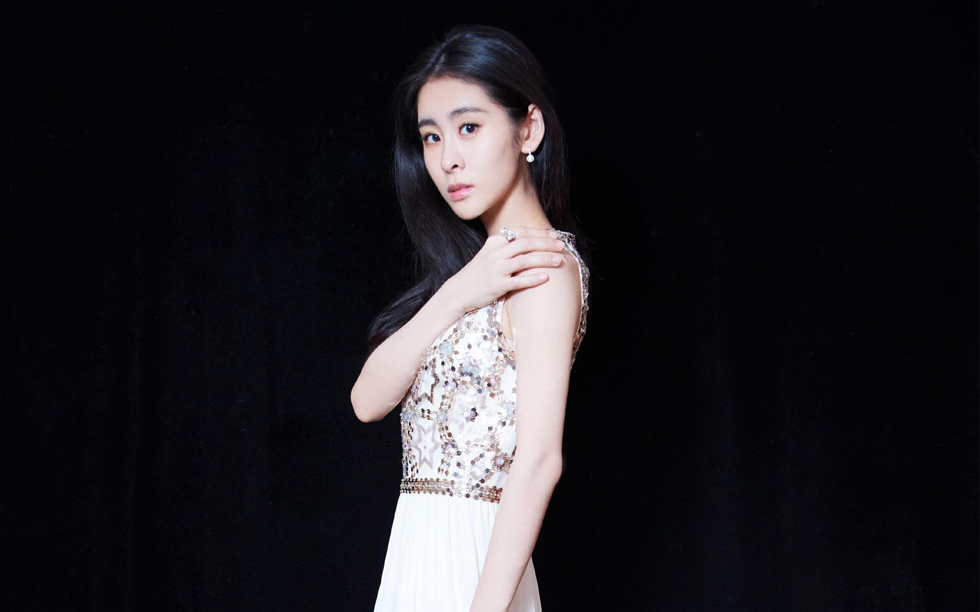 格纳布里,伊朗速胜威尔士的关键先生